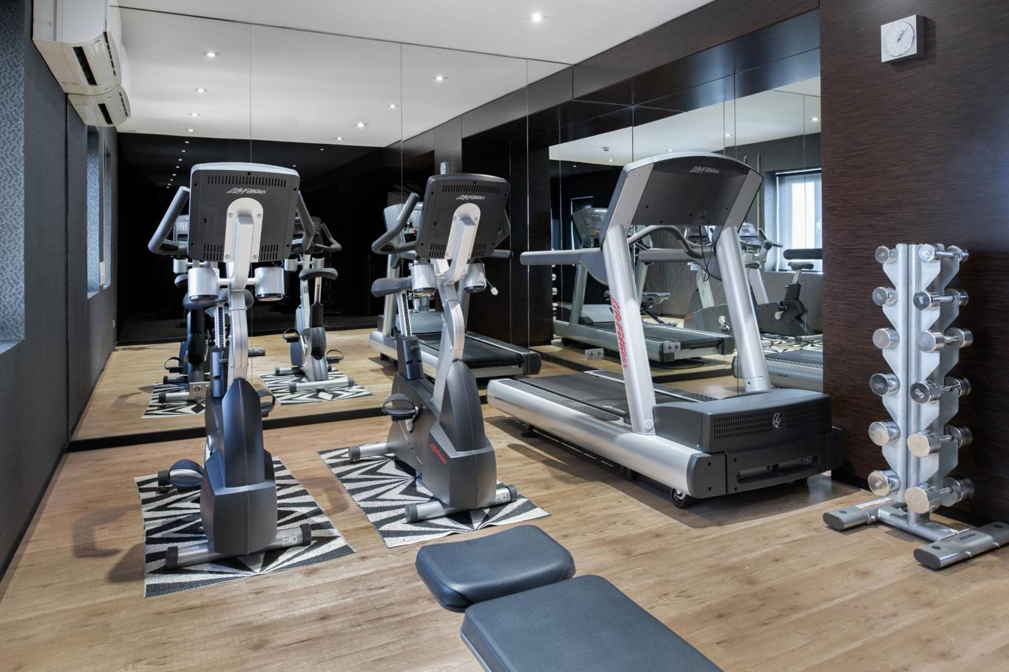 Ac Hotel Carlton Madrid By Marriott Экстерьер фото