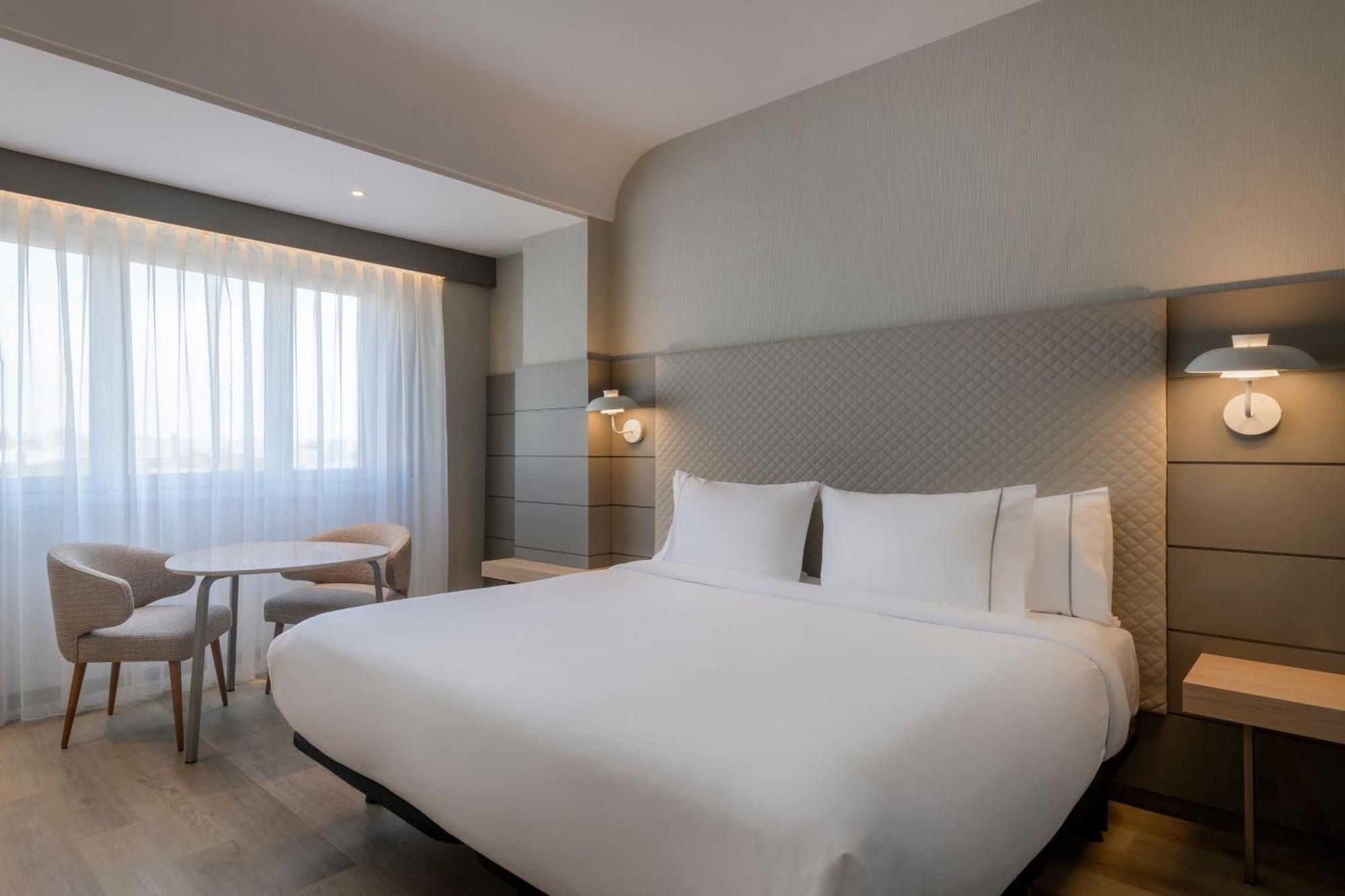 Ac Hotel Carlton Madrid By Marriott Экстерьер фото